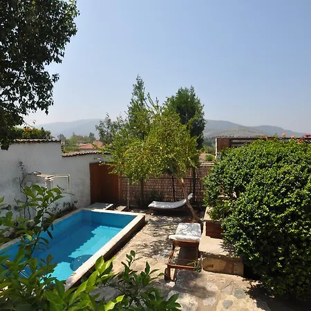 St John's House * Selçuk