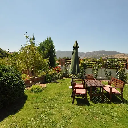 St John's House Villa *