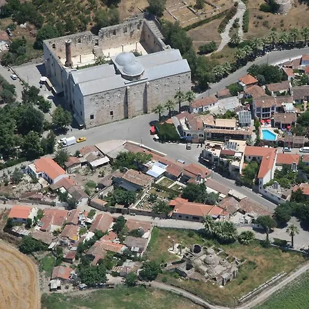 St John's House Villa