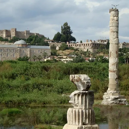 St John's House Villa *