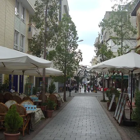 Villa St John's House *