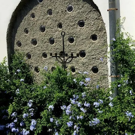 St John's House סלצ'וק