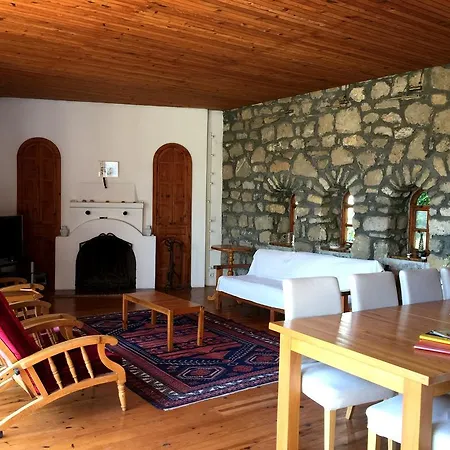 St John's House וילה *