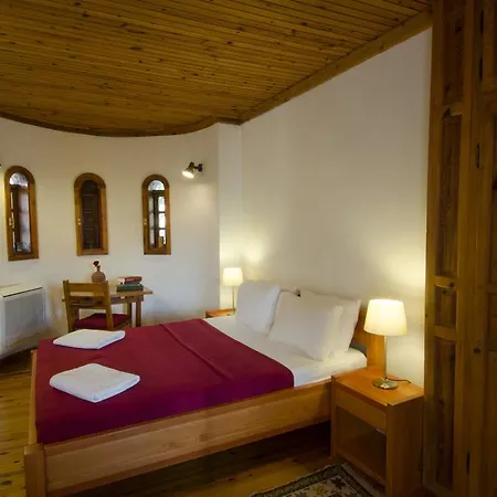 Βίλα St John's House