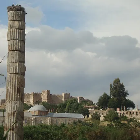 St John's House Βίλα